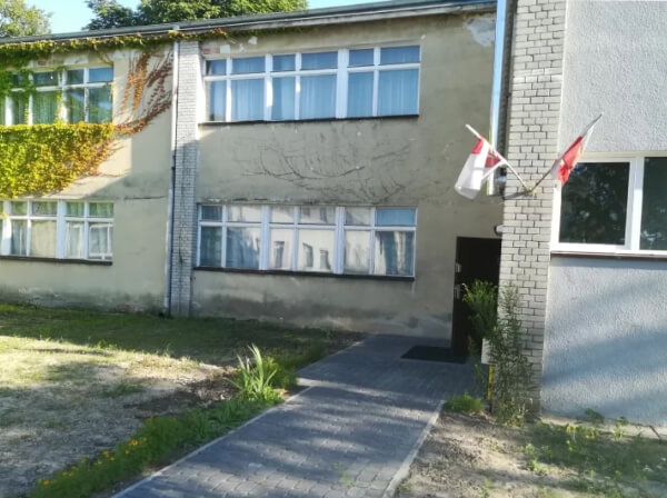 Budynek świetlicy w Kłudzienku.