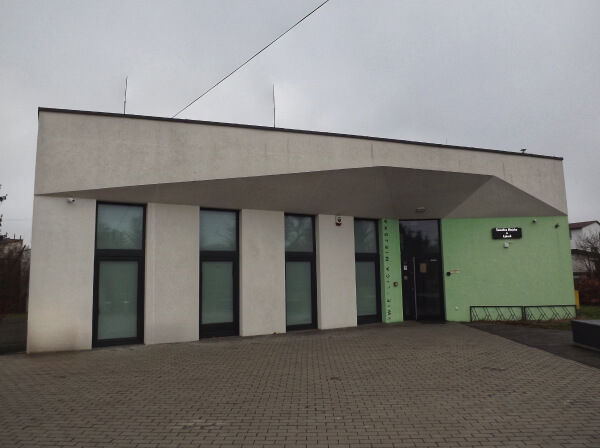 Budynek świetlicy w Łąkach.