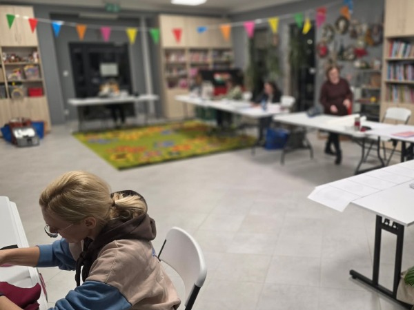 świetlica w Opypach - zajęcia krawieckie