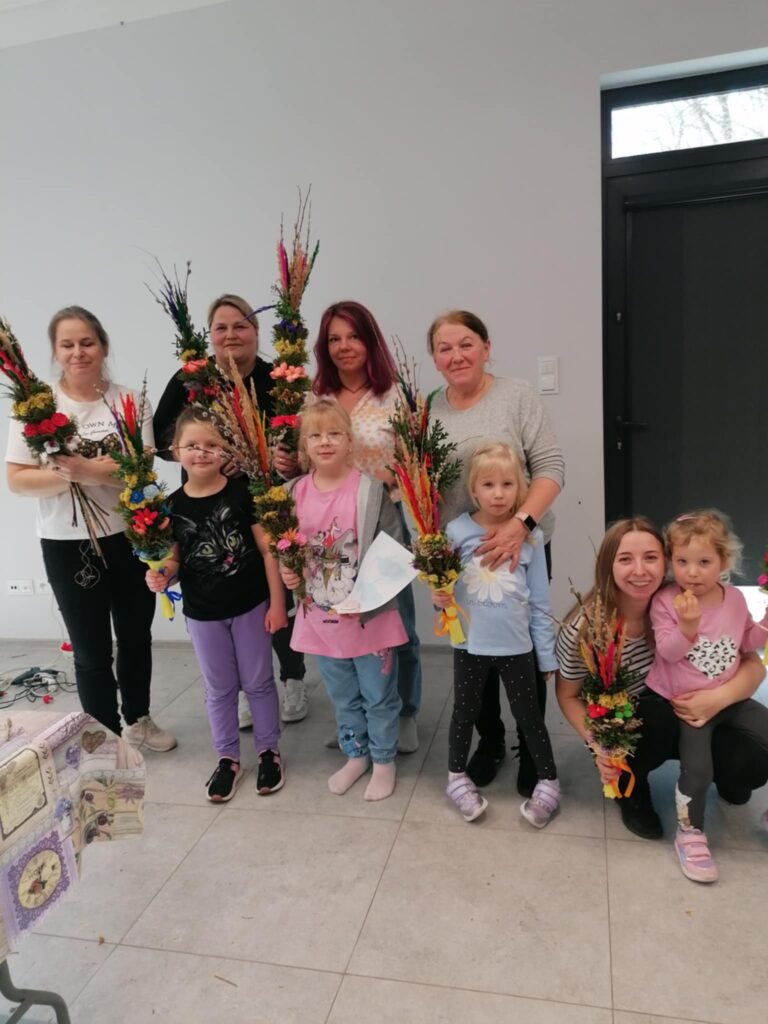 Świetlica w Natolinie - Warsztaty z tworzenia Palm Wielkanocnych